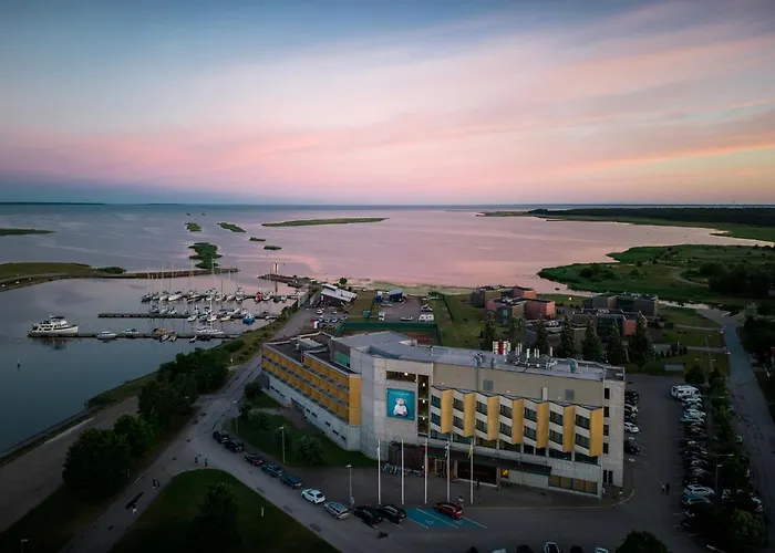 Georg Ots Kuressaare